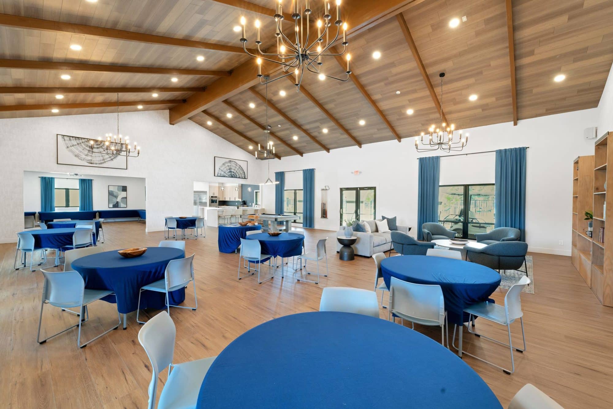 83 4465 Boca Way Reno NV 89502 USA Dining room A7403871